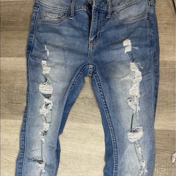 Hollister jeans - Picture 2 of 3